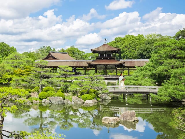 雄大な神苑